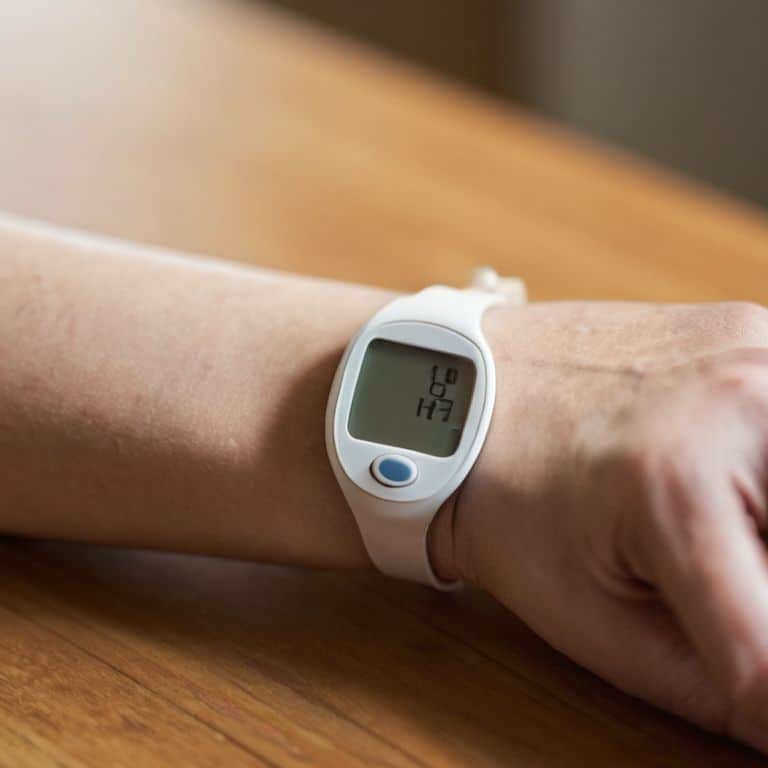 what is a continuous glucose monitor